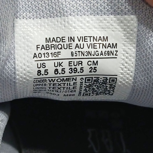 Converse Gray and White Women's Sneakers - Picture 6 of 7